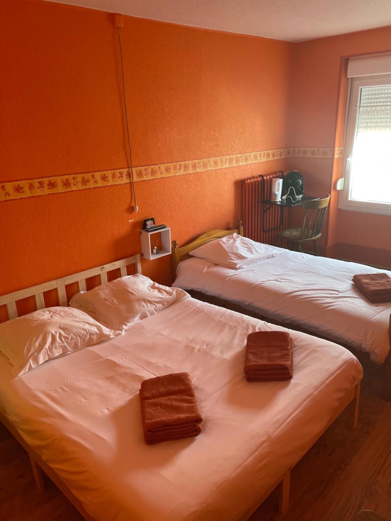 L'Hotel Du Mouton Blanc Fresne-Saint-Mames Esterno foto